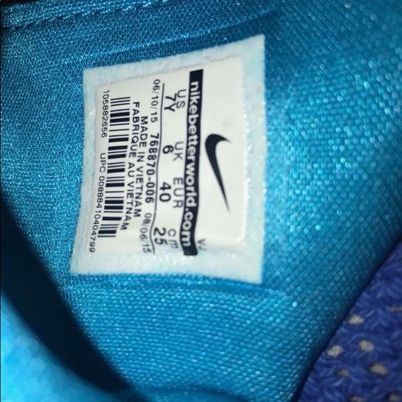 BRAND NEW NIKE KD Sneakers - Picture 4 of 5